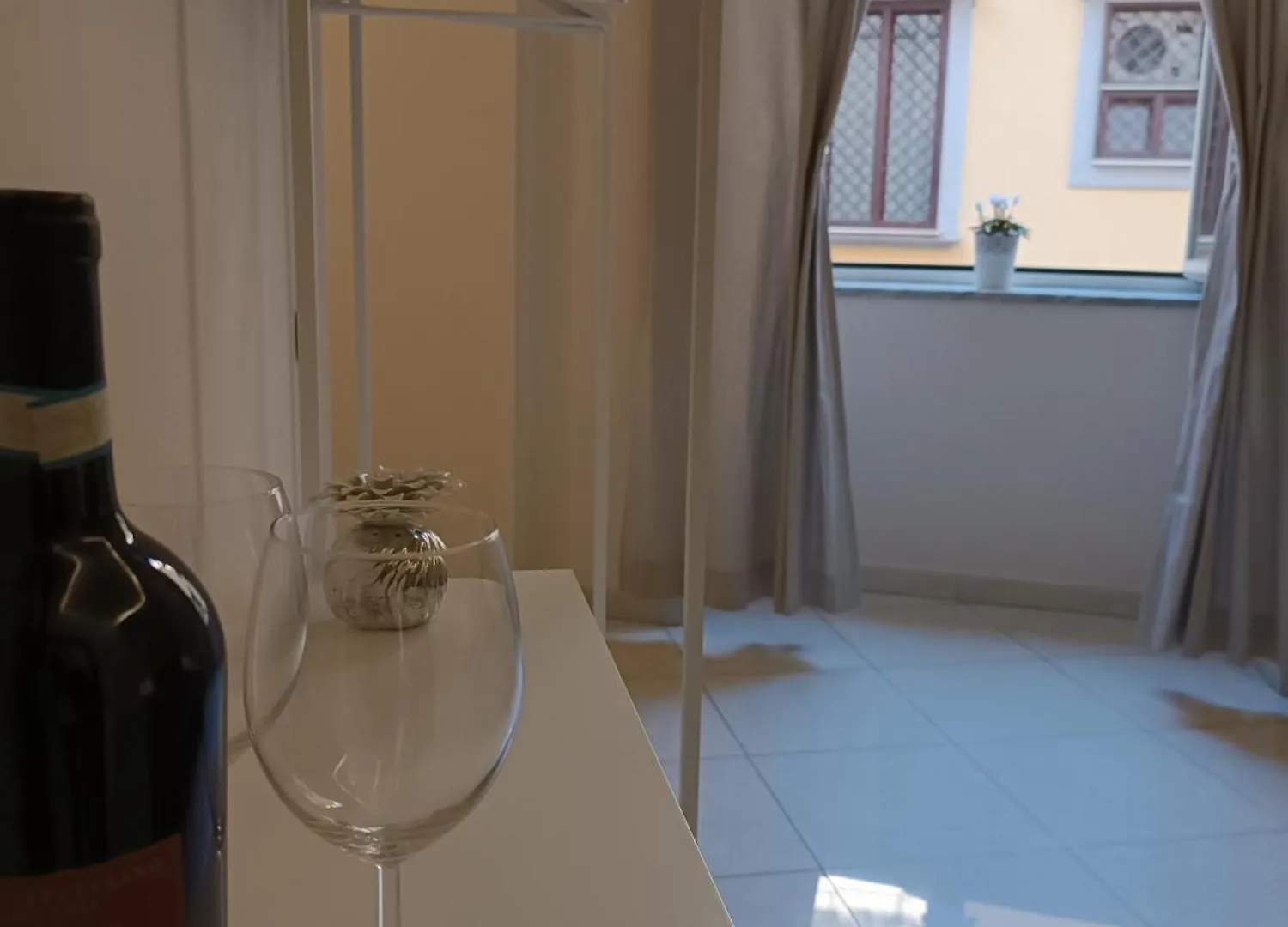 Residenza Geri - Suite And Home Napoli Centro 0*, Neapel Italien