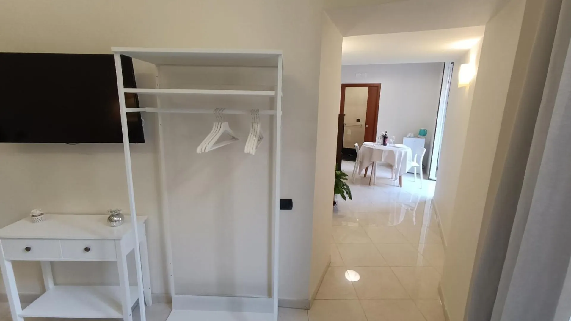 Residenza Geri - Suite And Home Napoli Centro Italien